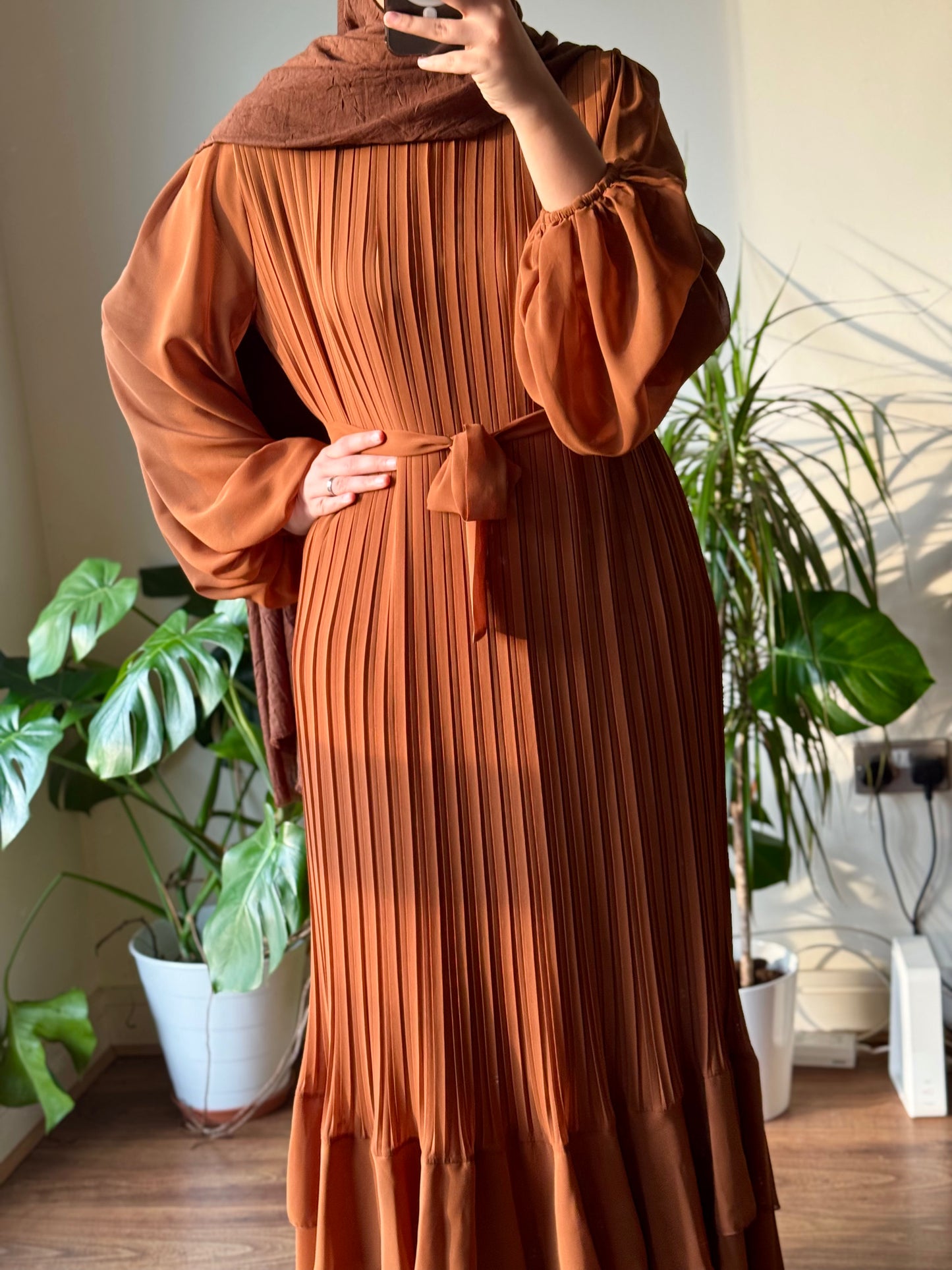 Elegant Pleated Maxi Dress