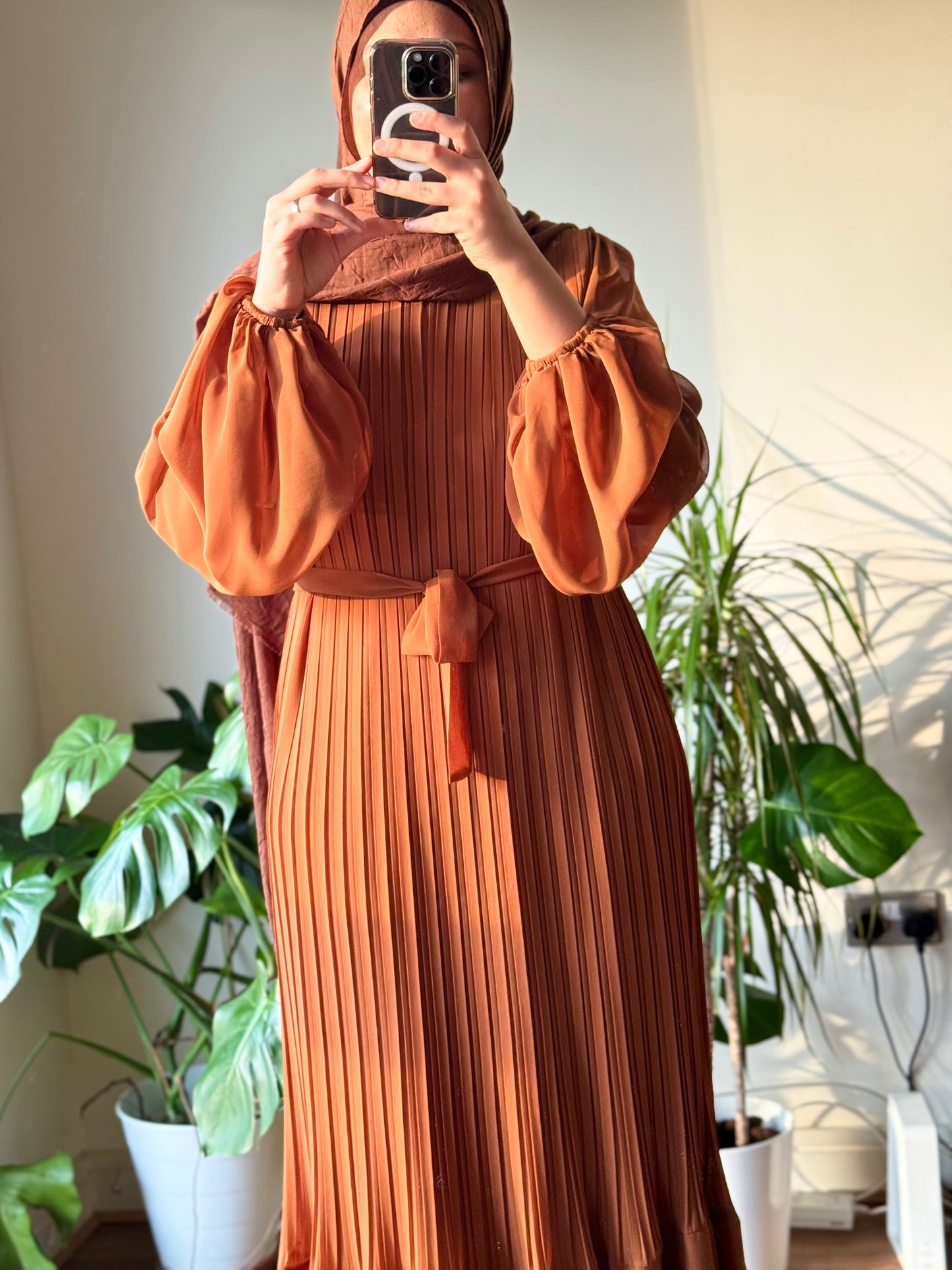 Elegant Pleated Maxi Dress